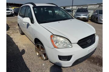 2008 Kia Rondo